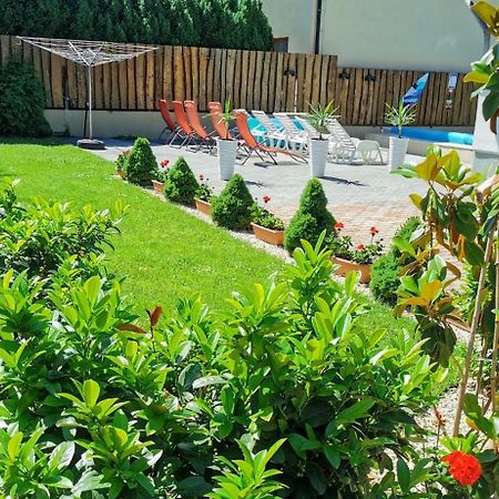 Balatonszárszó House4U 빌라 외부 사진