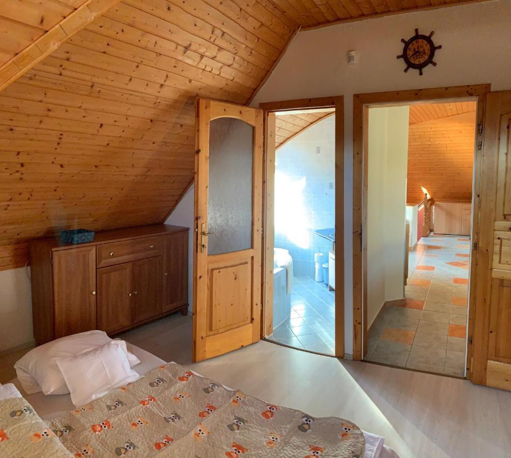 Balatonszárszó House4U 빌라 외부 사진